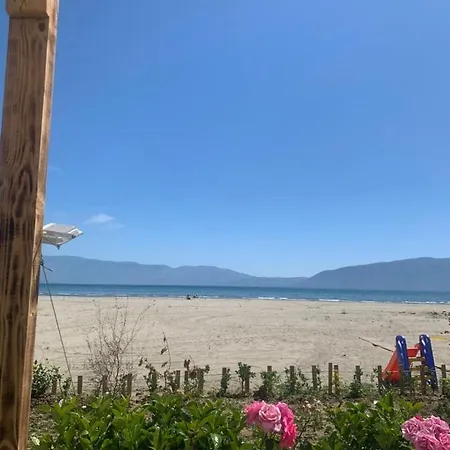 Lägenhet Lovely With The Sea View