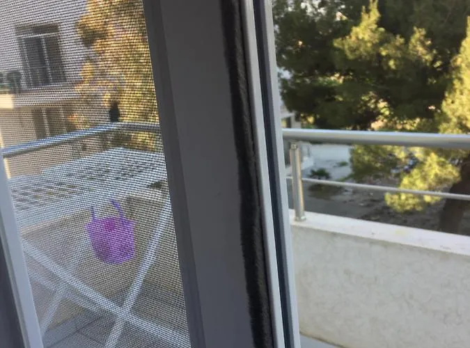 Apartament Lovely With The Sea View Wlora